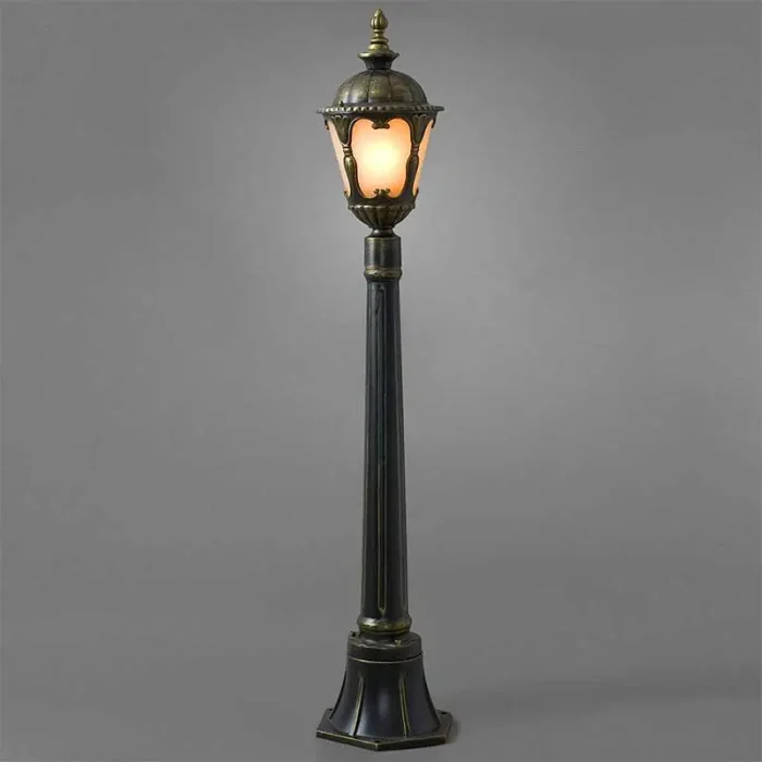 Antique Brass Garden Lamp Post Light