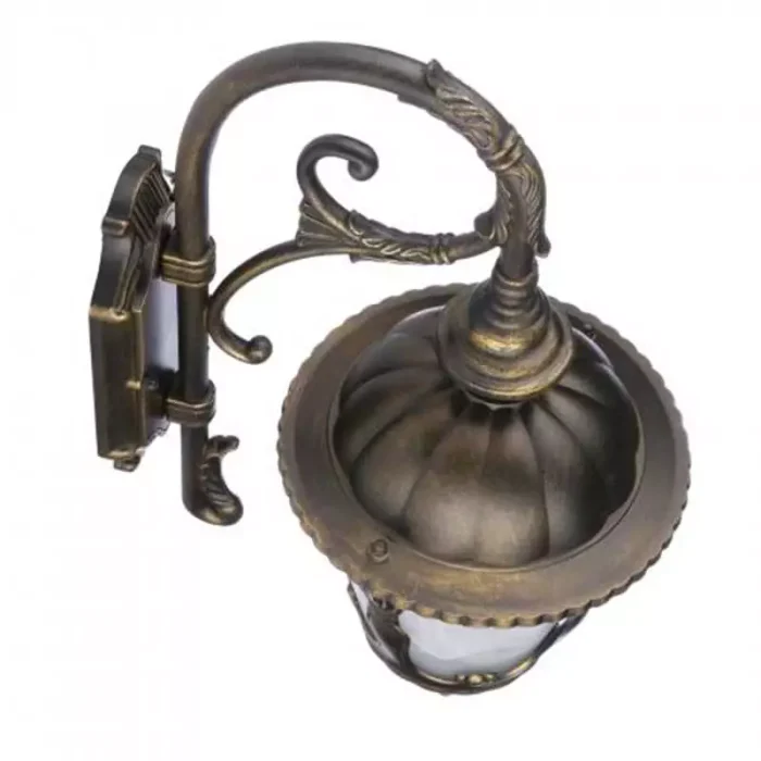 Brass Traditional Outdoor Wall Lantern