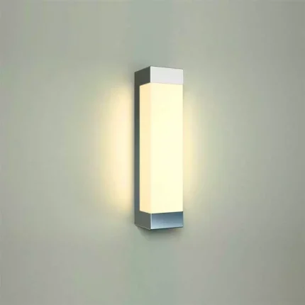 Modern bathroom wall light 30cm high in chrome finish