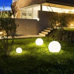 Small Ball Garden Light