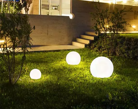 Garden Lighting Features