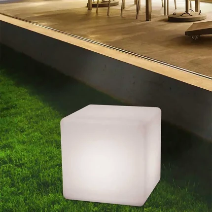 Cube Garden Light Medium