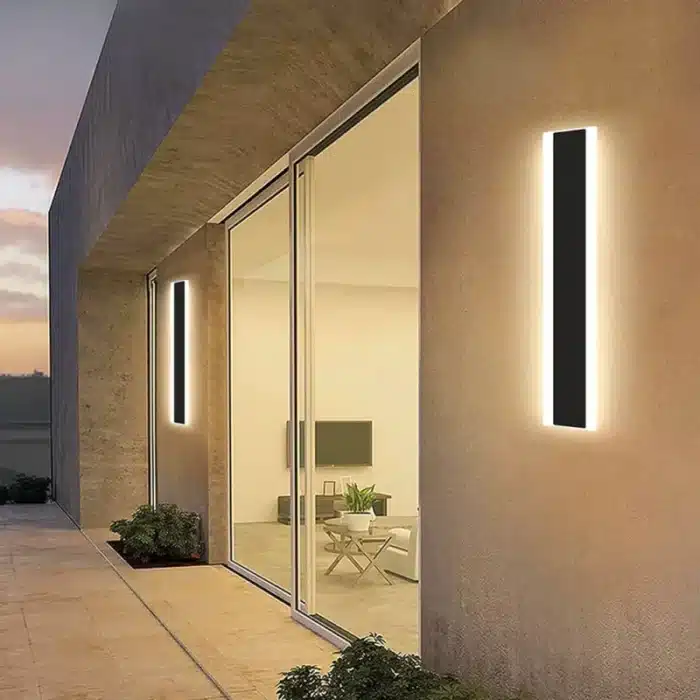Outdoor 12W acrylic black wall light IP65 rated outside house